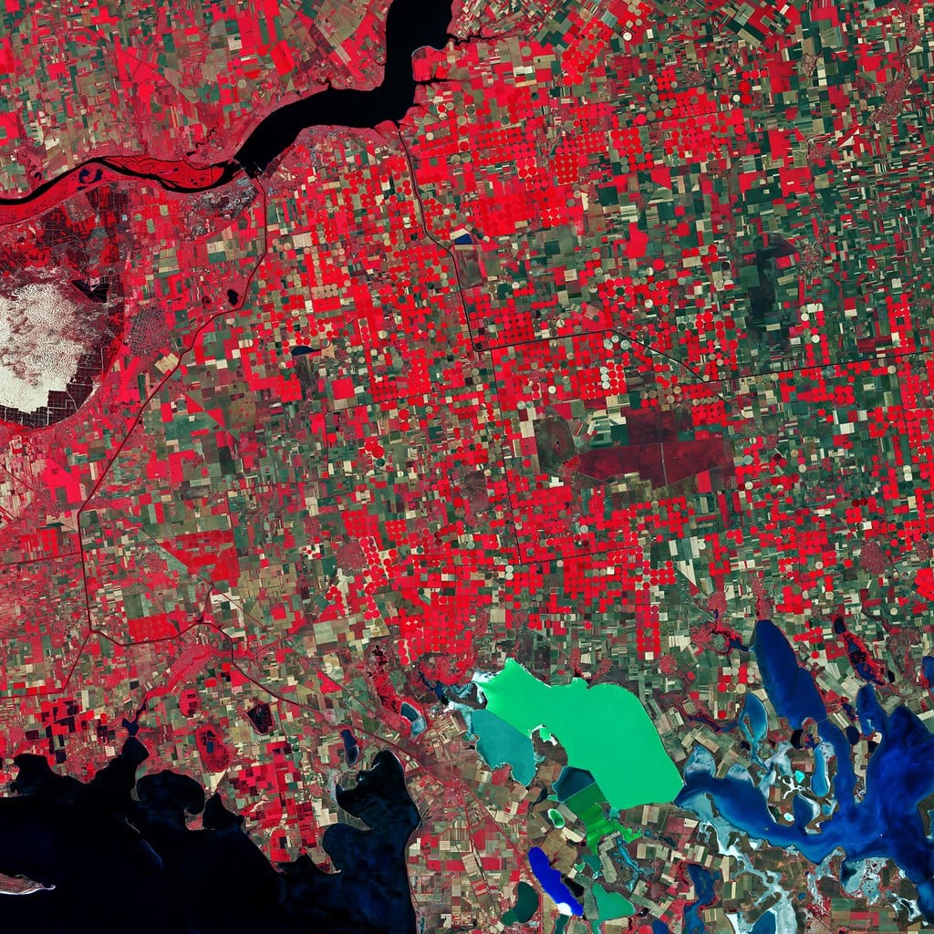 canal irrigation patchwork farmland India