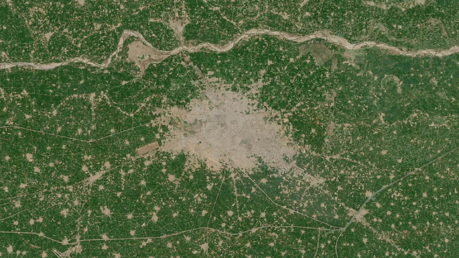 Illustration for "Sentinel-2 Red-Edge in QGIS: Why 10 m Outputs Mislead"